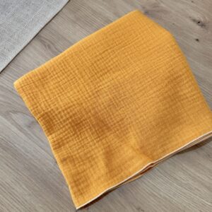 Grand lange bébé uni jaune tournesol